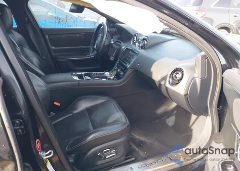 2015 Jaguar Xj Supercharged z USA, uszkodzony, nr VIN SAJWA3HT9FMV86207